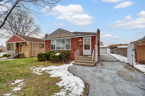 Photo of 4332 W 81st Street, Chicago, IL 60652 (MLS # 12532373)