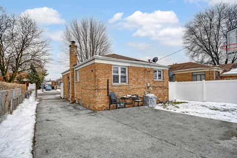 Tiny photo for 4332 W 81st Street, Chicago, IL 60652 (MLS # 12532373)