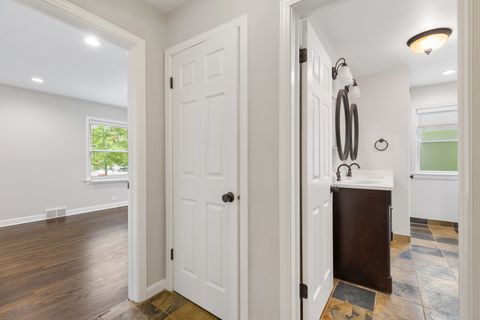 Tiny photo for 6505 N Ponchartrain Boulevard, Chicago, IL 60646 (MLS # 12460143)