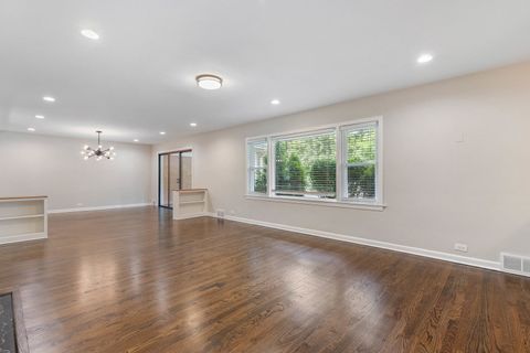 Tiny photo for 6505 N Ponchartrain Boulevard, Chicago, IL 60646 (MLS # 12460143)