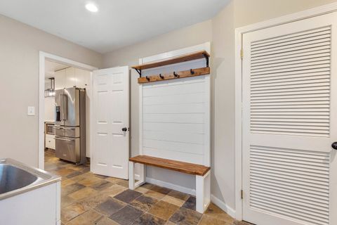 Tiny photo for 6505 N Ponchartrain Boulevard, Chicago, IL 60646 (MLS # 12460143)