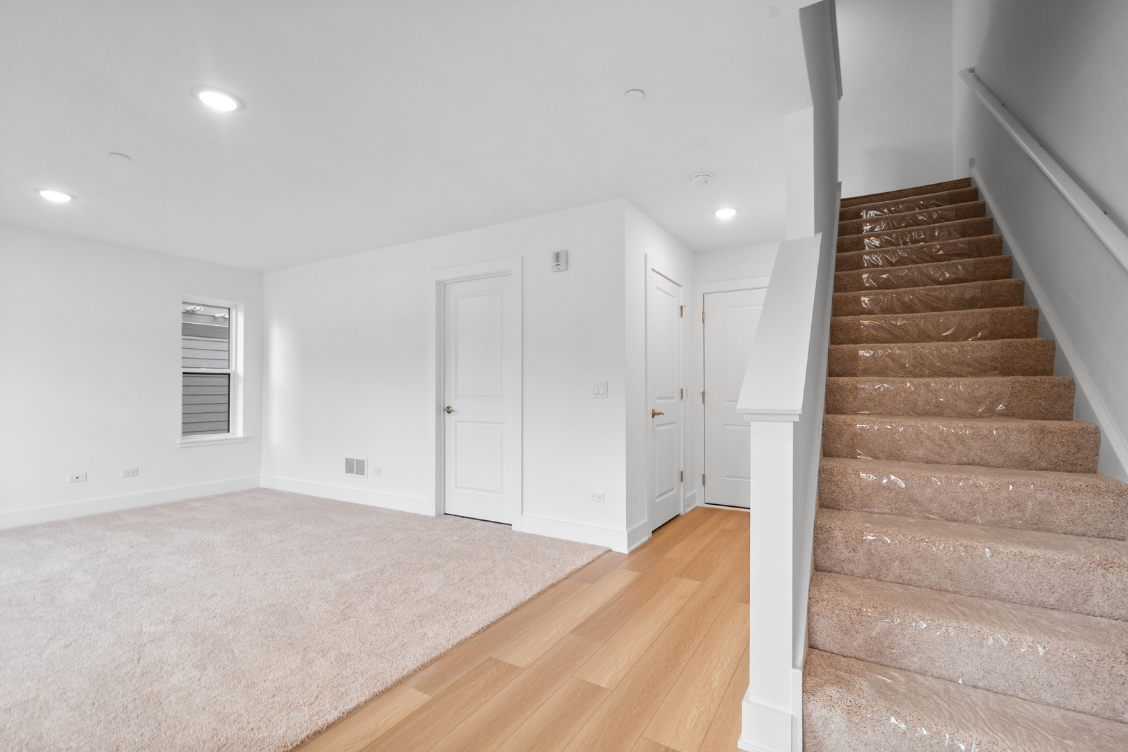 6427 Main Street