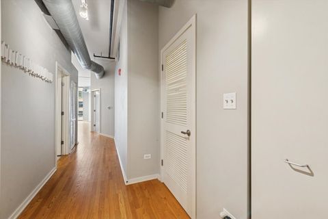 Tiny photo for Chicago, IL 60605 (MLS # 12557958)