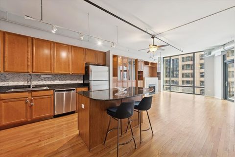 Tiny photo for Chicago, IL 60605 (MLS # 12557958)