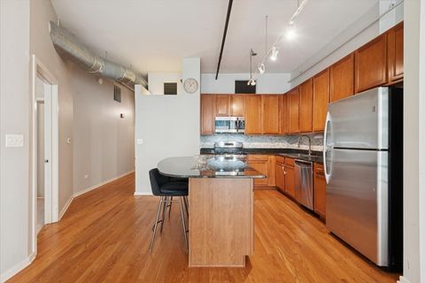 Tiny photo for Chicago, IL 60605 (MLS # 12557958)