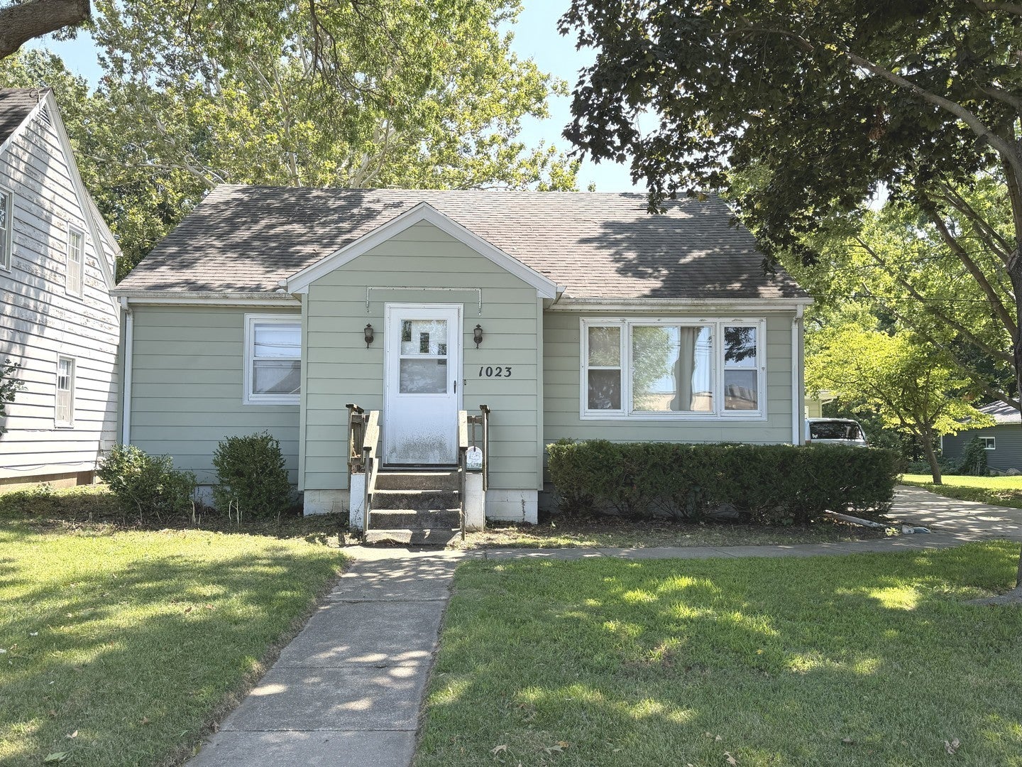 1023 Union Street