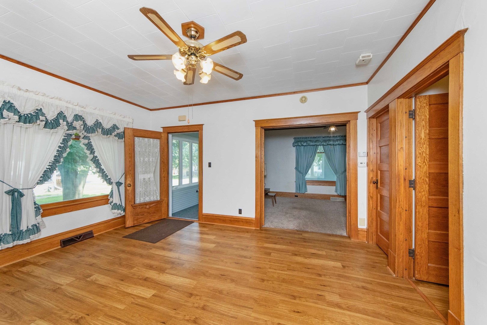 320 Walnut Street
