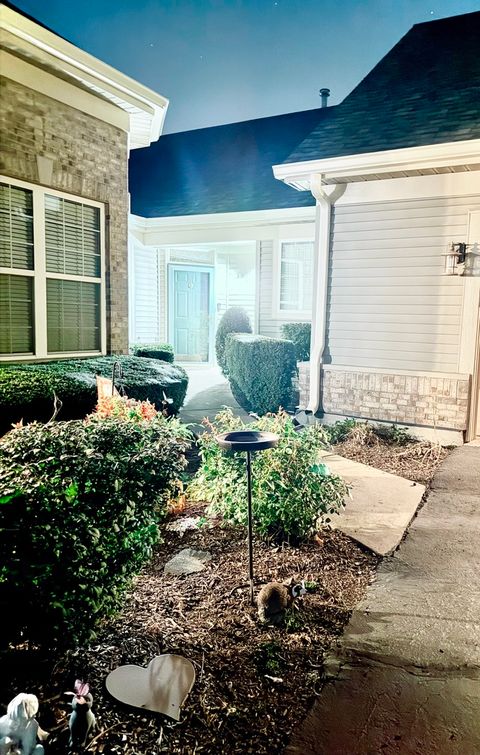 Tiny photo for 21546 Victory Lake Way, Crest Hill, IL 60403 (MLS # 12477509)