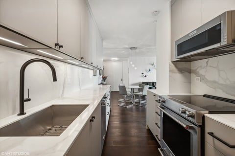 Tiny photo for 1325 N State Parkway #21D, Chicago, IL 60610 (MLS # 12782163)