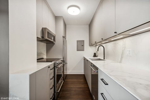 Tiny photo for 1325 N State Parkway #21D, Chicago, IL 60610 (MLS # 12782163)