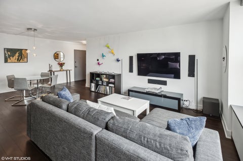 Tiny photo for 1325 N State Parkway #21D, Chicago, IL 60610 (MLS # 12782163)