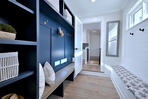 Tiny photo for 252 Ann Street, Clarendon Hills, IL 60514 (MLS # 12580583)