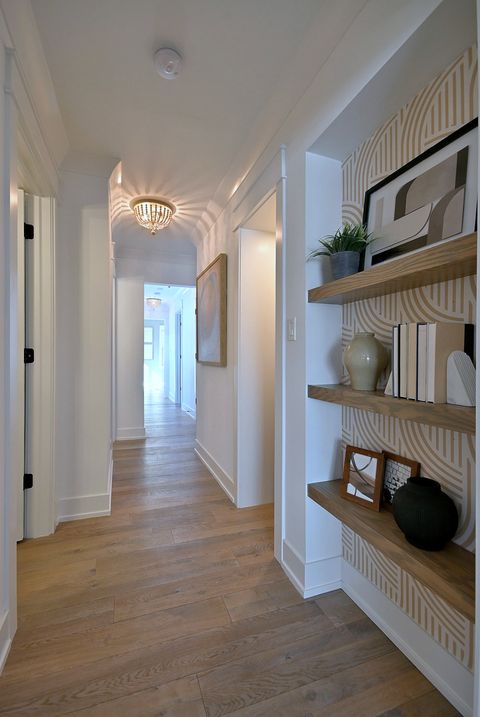 Tiny photo for 252 Ann Street, Clarendon Hills, IL 60514 (MLS # 12580583)