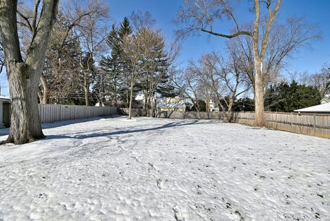 Tiny photo for 252 Ann Street, Clarendon Hills, IL 60514 (MLS # 12580583)