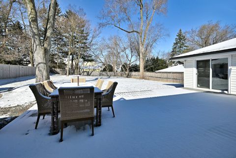Tiny photo for 252 Ann Street, Clarendon Hills, IL 60514 (MLS # 12580583)
