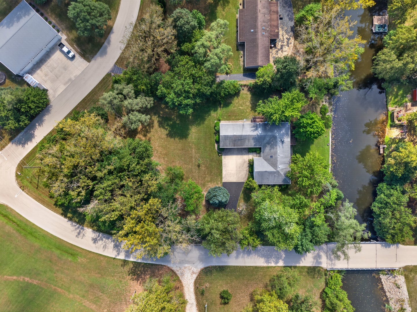 5705 E North Prairie Drive
