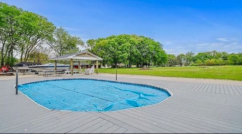 Tiny photo for 2912 Woodlawn Road, Sterling, IL 61081 (MLS # 12503797)