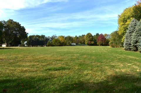 Tiny photo for 2912 Woodlawn Road, Sterling, IL 61081 (MLS # 12503797)