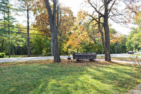 Tiny photo for 2912 Woodlawn Road, Sterling, IL 61081 (MLS # 12503797)