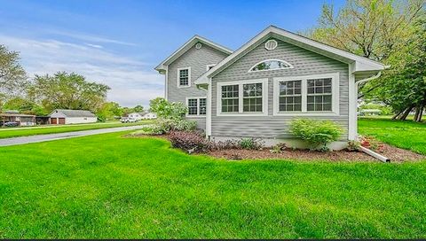 Tiny photo for 2912 Woodlawn Road, Sterling, IL 61081 (MLS # 12503797)