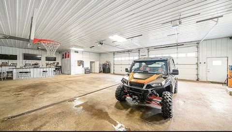 Tiny photo for 2912 Woodlawn Road, Sterling, IL 61081 (MLS # 12503797)