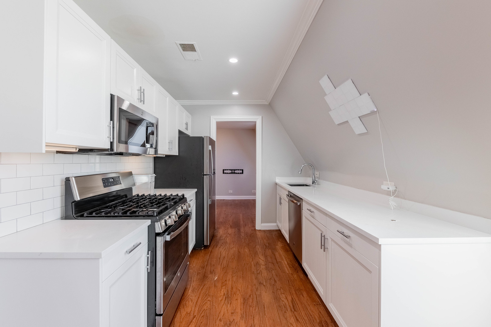 4938 S Drexel Boulevard 310