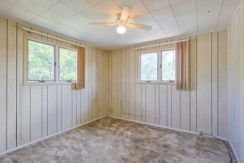 Tiny photo for 336 Delaware Street, Carpentersville, IL 60110 (MLS # 12498565)