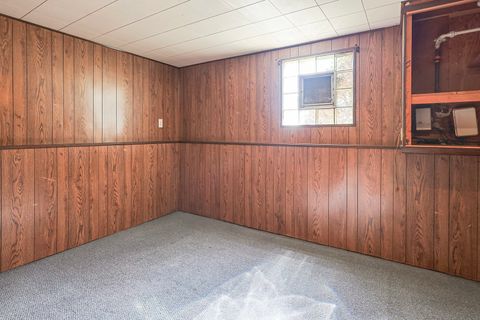 Tiny photo for 336 Delaware Street, Carpentersville, IL 60110 (MLS # 12498565)