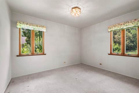 Tiny photo for 6650 N Lightfoot Avenue, Chicago, IL 60646 (MLS # 12678550)