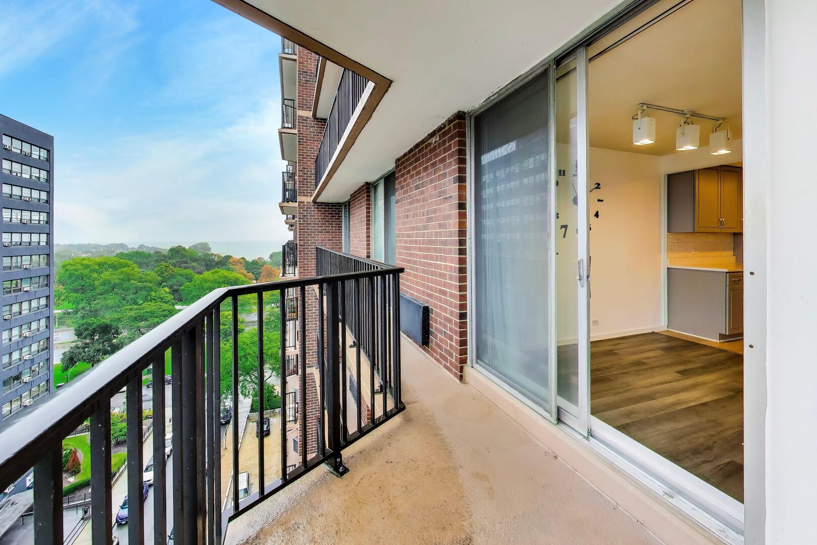 4170 N Marine Drive 12K