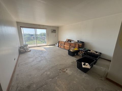 Tiny photo for 7229 W Higgins Avenue #505, Chicago, IL 60656 (MLS # 12486885)