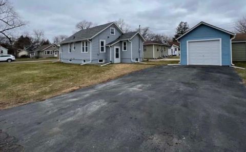 809 W Park Avenue Aurora IL 60506