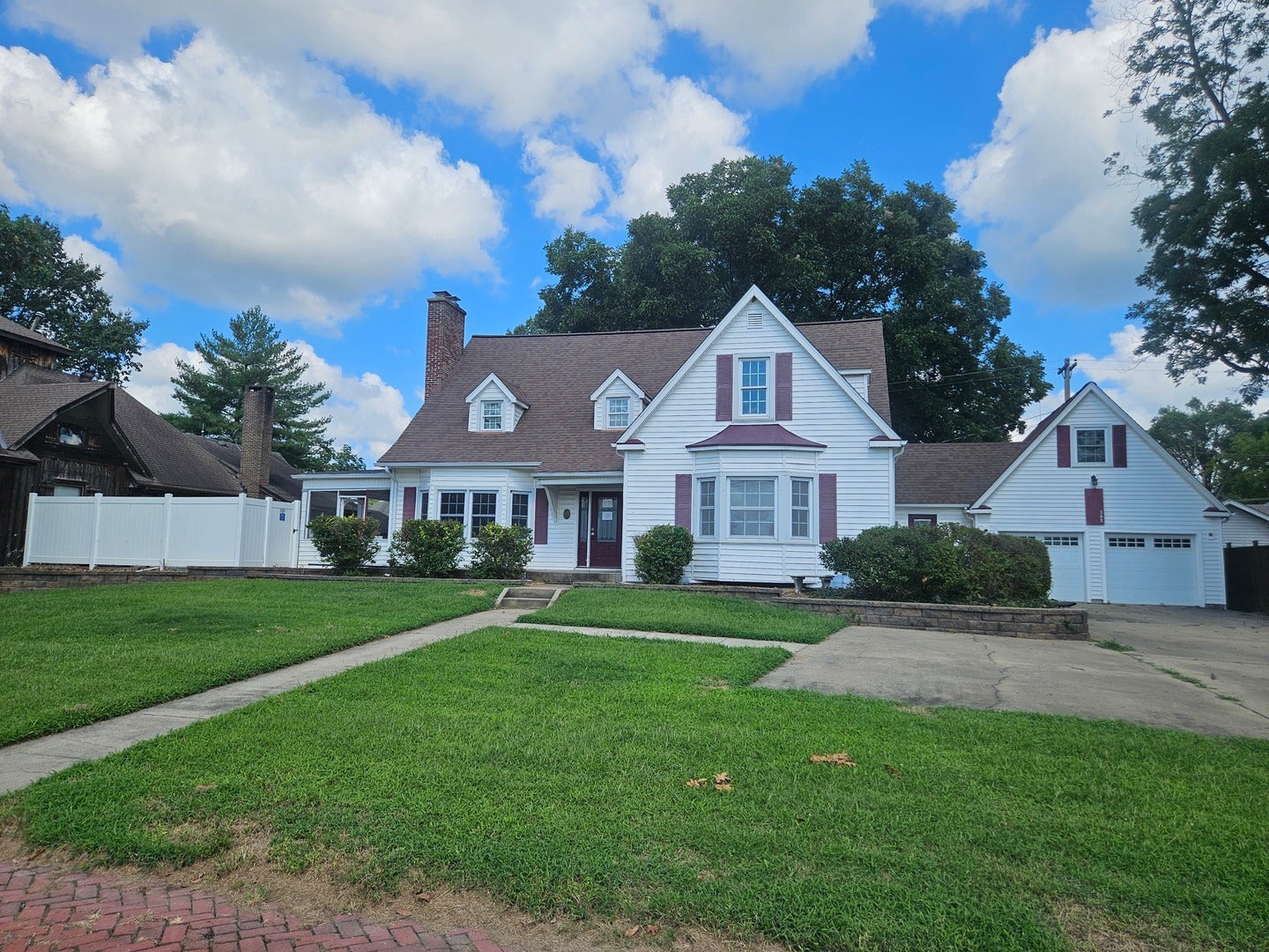 302 W Main Street