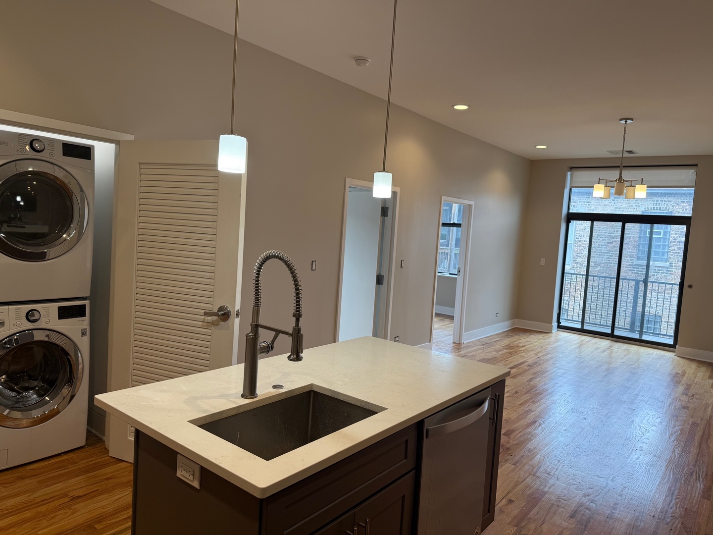 3122 N Broadway Street 305