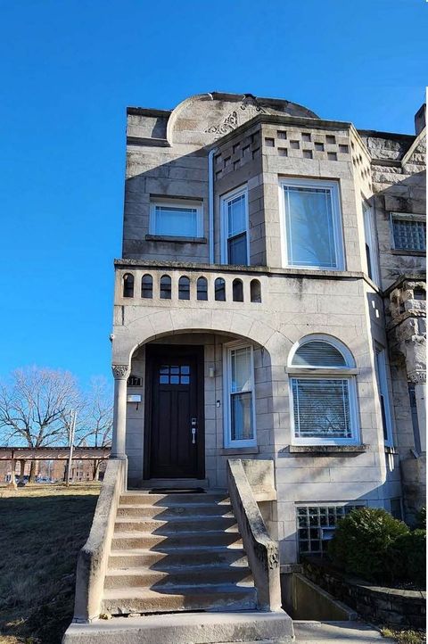 Photo of 5317 S Prairie Avenue, Chicago, IL 60615 (MLS # 12480404)