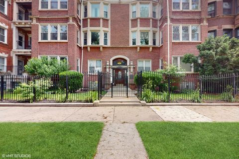 Photo of 5237 S Michigan Avenue #1N, Chicago, IL 60615 (MLS # 12473326) Photo of 5237 S Michigan Avenue #1N, Chicago, IL 60615 (MLS # 12473326)