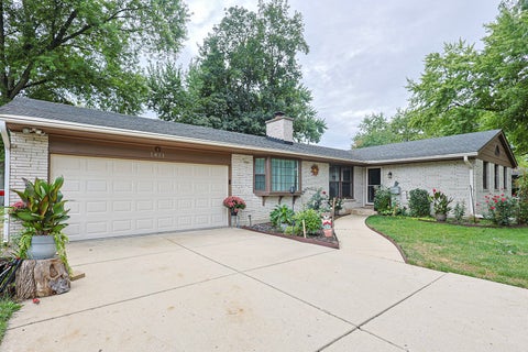 Tiny photo for 1431 Maple Lane, Elgin, IL 60123 (MLS # 12767580)