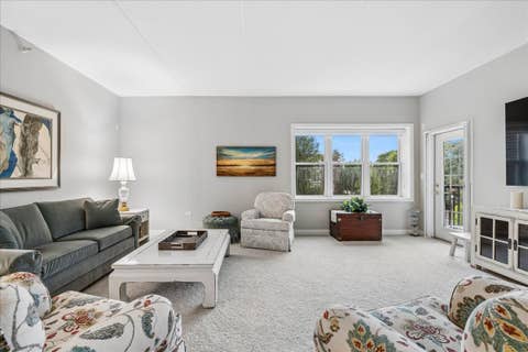 Tiny photo for 310 E Church Avenue #209, Libertyville, IL 60048 (MLS # 12717534)