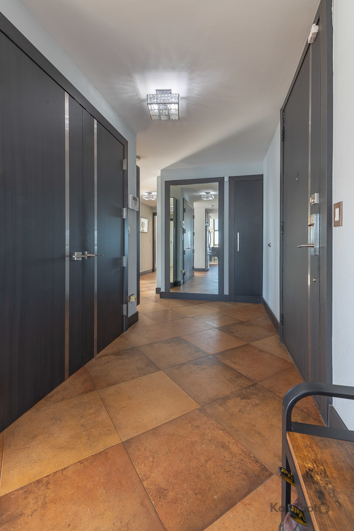 5401 S Hyde Park Boulevard 1502