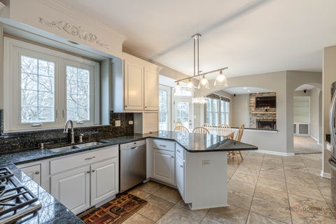 Tiny photo for 1800 Darnell Street, Libertyville, IL 60048 (MLS # 12662203)