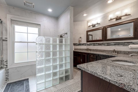 Tiny photo for 1800 Darnell Street, Libertyville, IL 60048 (MLS # 12662203)