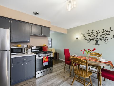 Tiny photo for 300 Duane Street #3, Glen Ellyn, IL 60137 (MLS # 12528109)