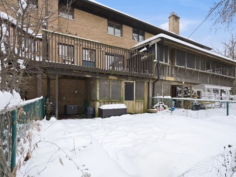 Tiny photo for 300 Duane Street #3, Glen Ellyn, IL 60137 (MLS # 12528109)
