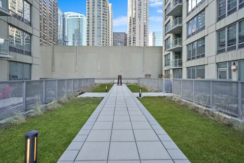 Tiny photo for 600 N Lake Shore Drive #1105, Chicago, IL 60611 (MLS # 12493229)
