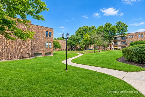 Tiny photo for 2212 Country Club Drive #4, Woodridge, IL 60517 (MLS # 12774935)