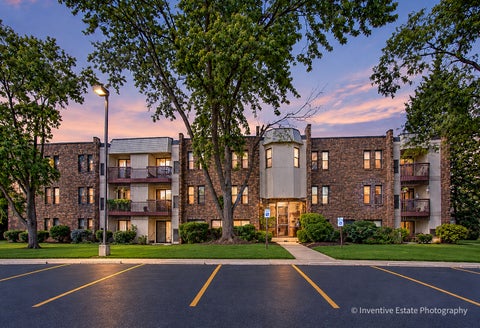 Photo of 2212 Country Club Drive #4, Woodridge, IL 60517 (MLS # 12774935)