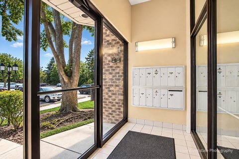Tiny photo for 2212 Country Club Drive #4, Woodridge, IL 60517 (MLS # 12774935)