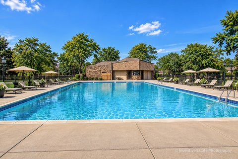 Tiny photo for 2212 Country Club Drive #4, Woodridge, IL 60517 (MLS # 12774935)