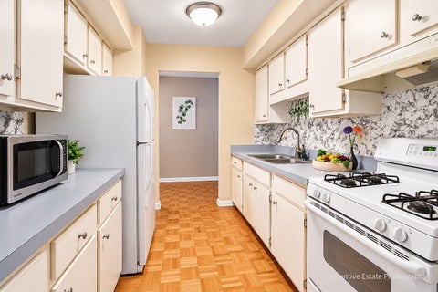 Tiny photo for 2212 Country Club Drive #4, Woodridge, IL 60517 (MLS # 12774935)