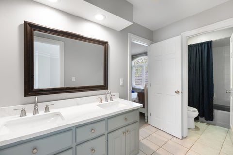 Tiny photo for 320 Camelot Lane, Libertyville, IL 60048 (MLS # 12651274)